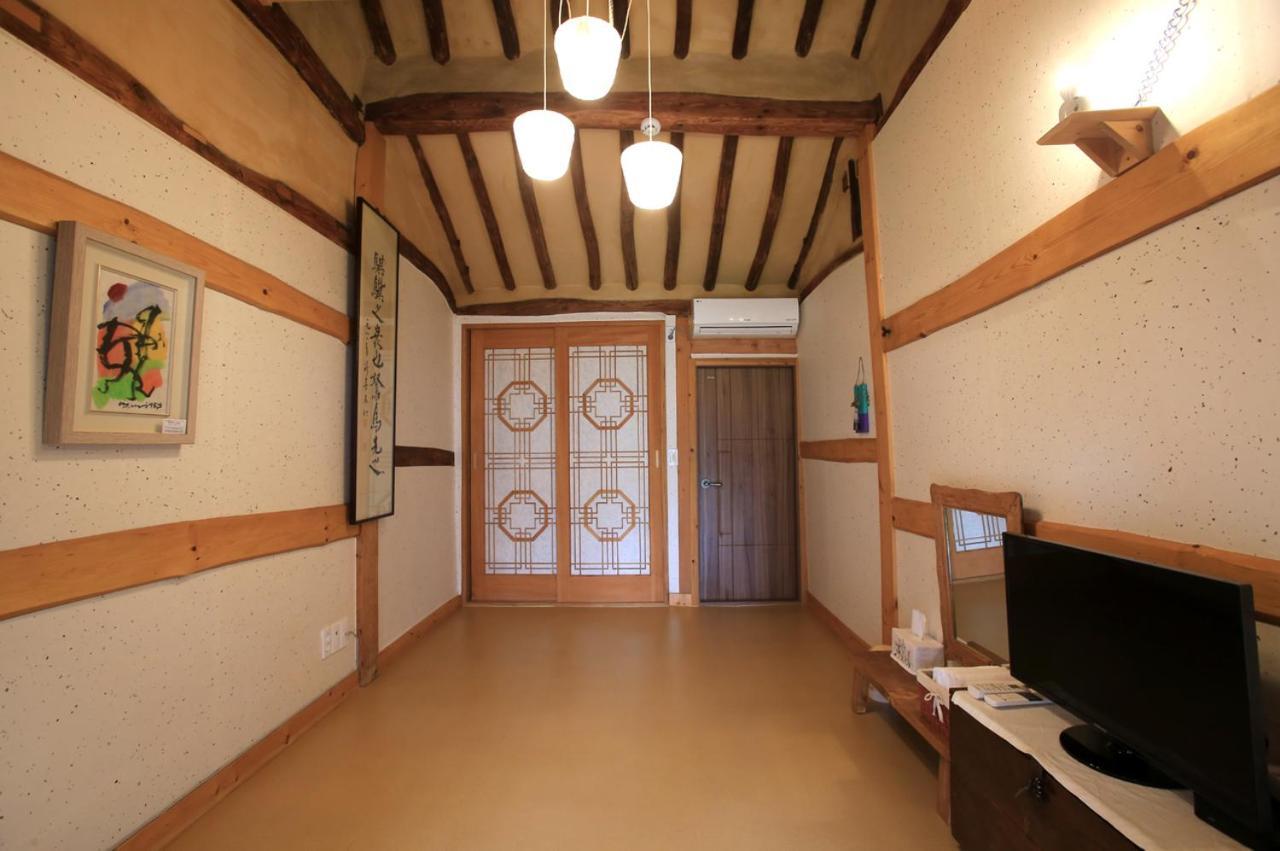 Hanok Madang Jeonju Exterior photo